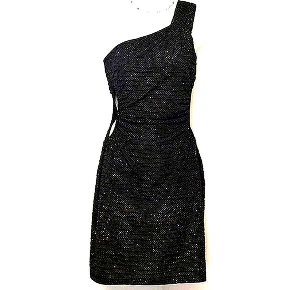 Charlotte Russe Dresses & Skirts - Charlotte Russe Sparkly Cocktail Dress